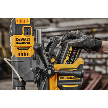 Аккумулятор DEWALT DCB547G-XJ_2